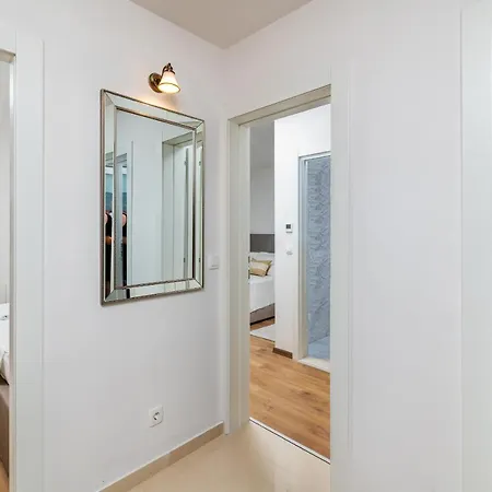 Apartment Aumari *